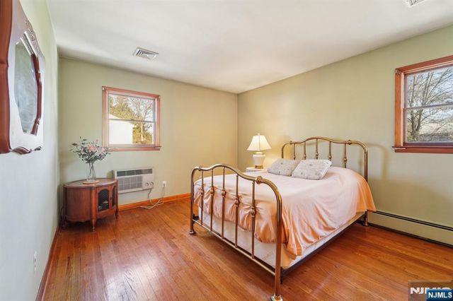 103 Hickory Street, Twp Of Washington, NJ 07676