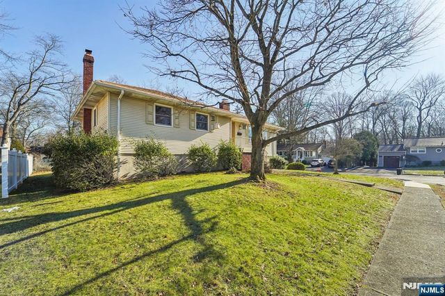 103 Hickory Street, Twp Of Washington, NJ 07676