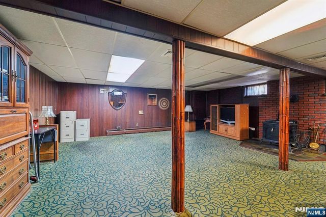 103 Hickory Street, Twp Of Washington, NJ 07676