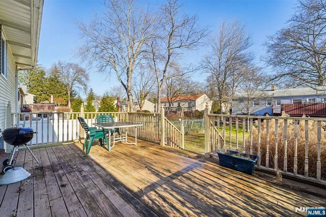 103 Hickory Street, Twp Of Washington, NJ 07676