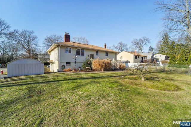 103 Hickory Street, Twp Of Washington, NJ 07676