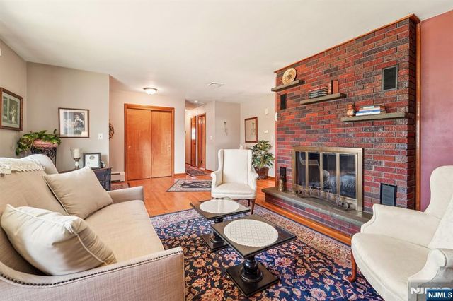 103 Hickory Street, Twp Of Washington, NJ 07676