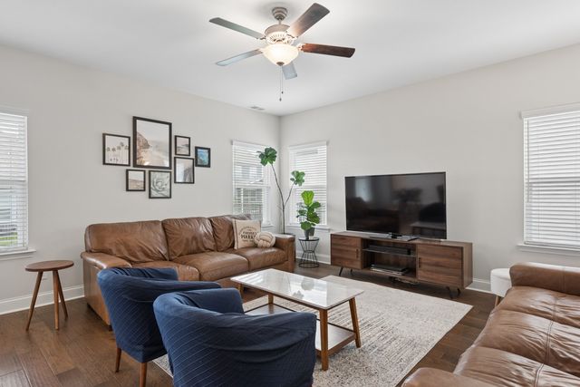 1406 Serenity Ct, Hendersonville, TN 37075