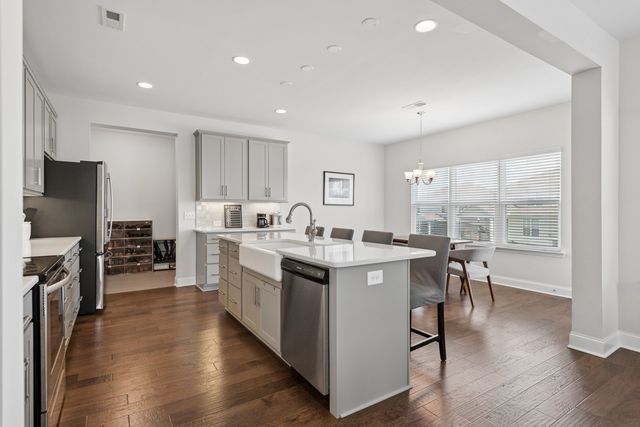 1406 Serenity Ct, Hendersonville, TN 37075