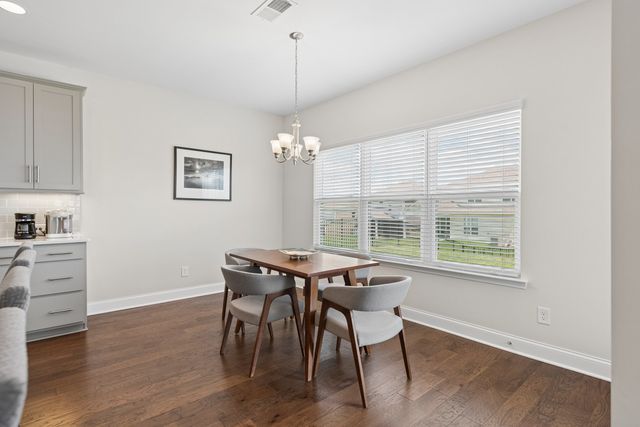 1406 Serenity Ct, Hendersonville, TN 37075