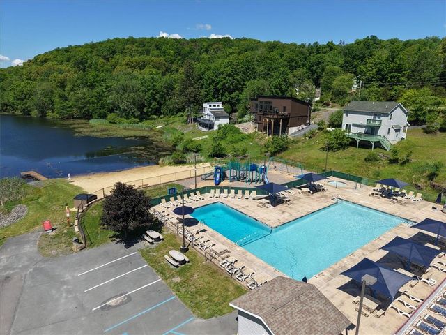 3301 Windermere Drive, Lehman Twp, PA 18324