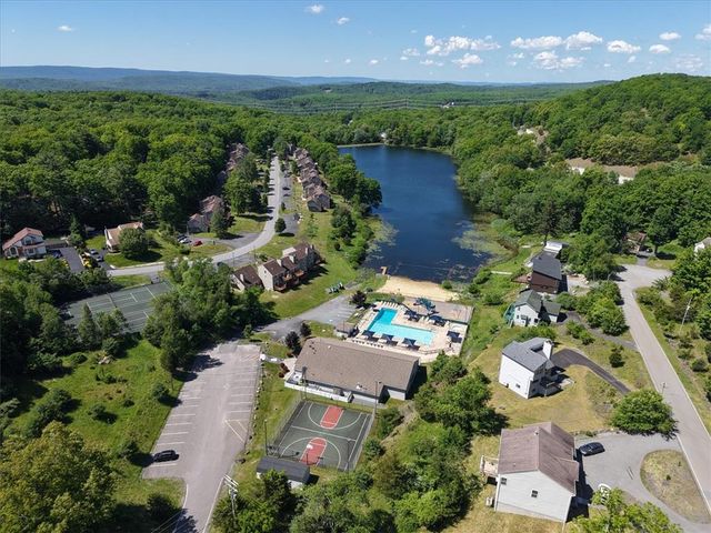 3301 Windermere Drive, Lehman Twp, PA 18324