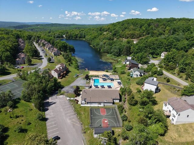 3301 Windermere Drive, Lehman Twp, PA 18324