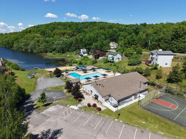 3301 Windermere Drive, Lehman Twp, PA 18324