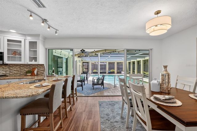 1200 EDEN ISLE BOULEVARD NE, St Petersburg, FL 33704