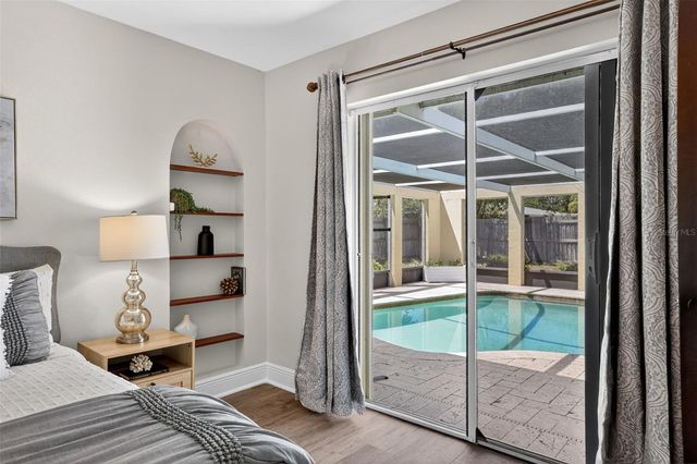 1200 EDEN ISLE BOULEVARD NE, St Petersburg, FL 33704