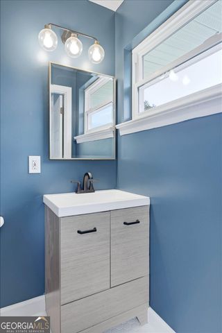 1012 W Lewis Street, Rossville, GA 30741