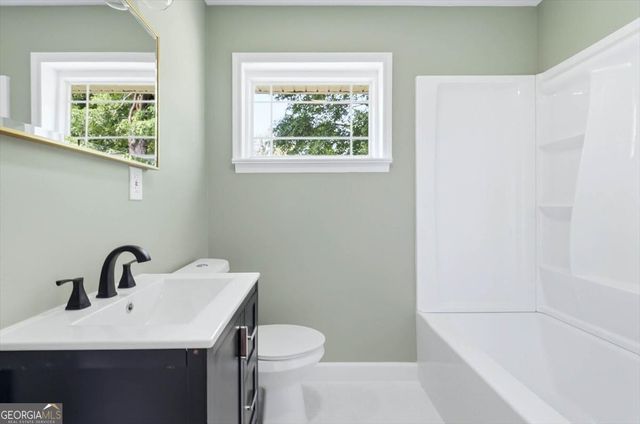 1012 W Lewis Street, Rossville, GA 30741