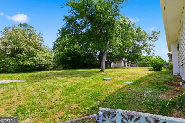 1012 W Lewis Street, Rossville, GA 30741