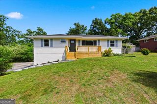 1012 W Lewis Street, Rossville, GA 30741