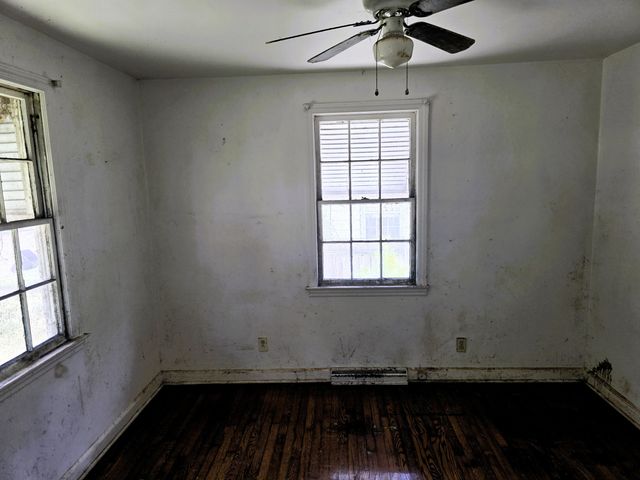 1430 Forest Park BLVD NW, Roanoke, VA 24017