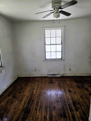 1430 Forest Park BLVD NW, Roanoke, VA 24017