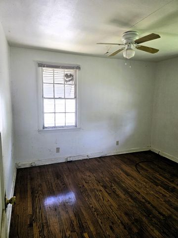 1430 Forest Park BLVD NW, Roanoke, VA 24017