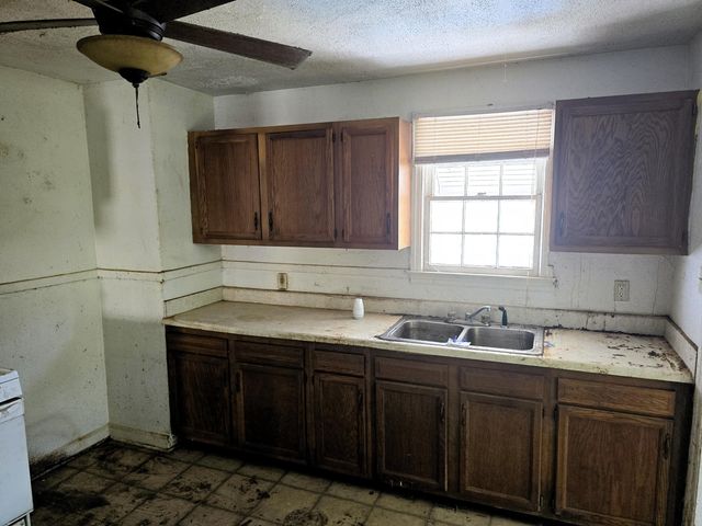 1430 Forest Park BLVD NW, Roanoke, VA 24017