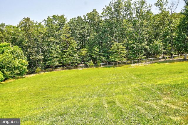 121 SWEETBRIAR LN, Winchester, VA 22603