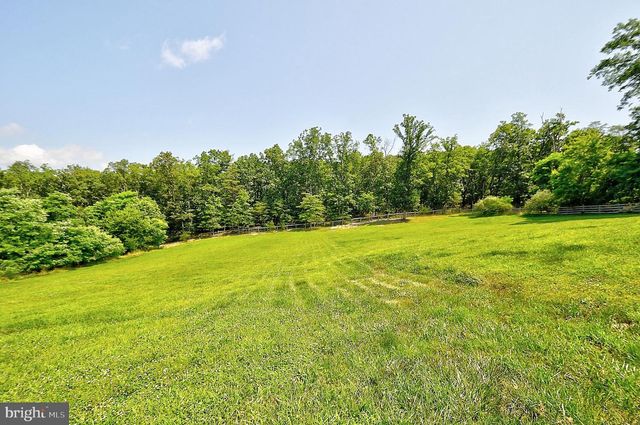 121 SWEETBRIAR LN, Winchester, VA 22603
