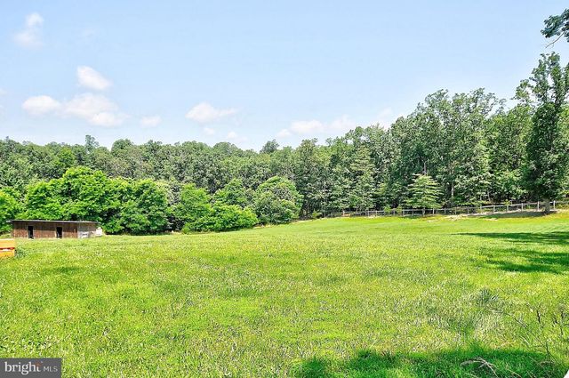 121 SWEETBRIAR LN, Winchester, VA 22603