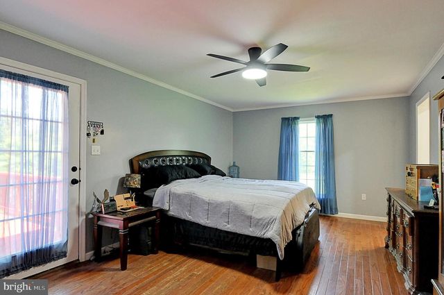 121 SWEETBRIAR LN, Winchester, VA 22603