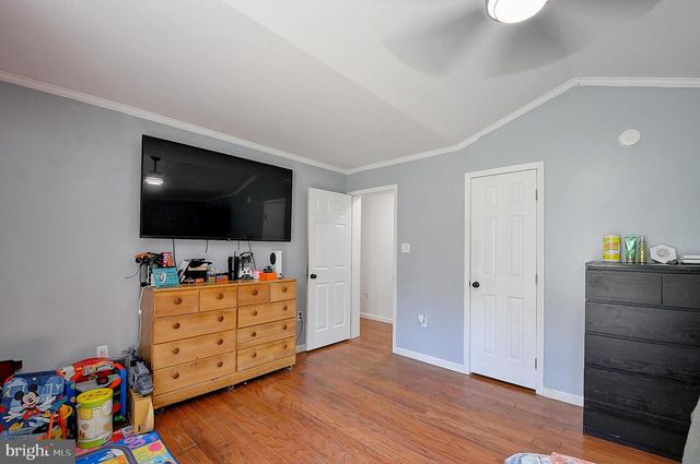 121 SWEETBRIAR LN, Winchester, VA 22603