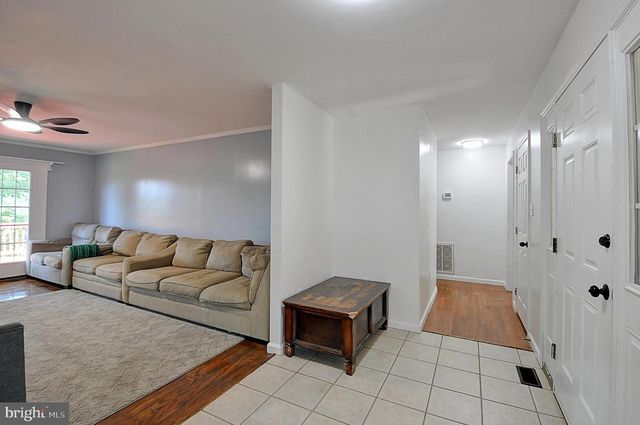 121 SWEETBRIAR LN, Winchester, VA 22603