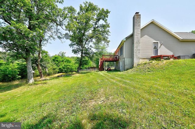 121 SWEETBRIAR LN, Winchester, VA 22603