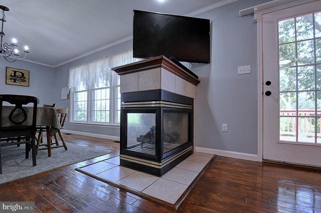 121 SWEETBRIAR LN, Winchester, VA 22603