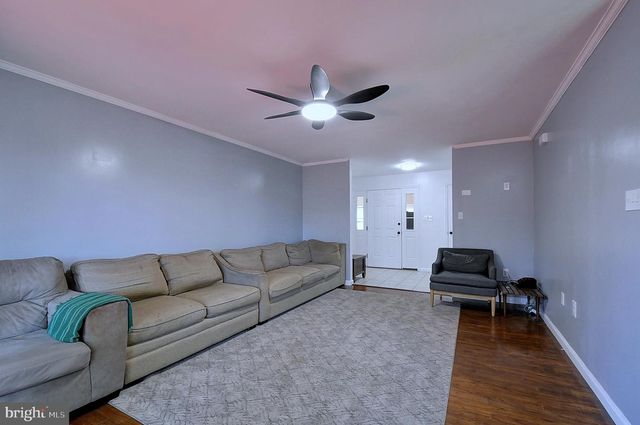 121 SWEETBRIAR LN, Winchester, VA 22603