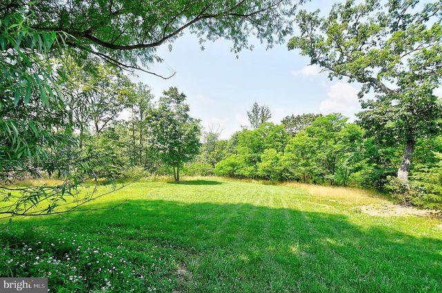 121 SWEETBRIAR LN, Winchester, VA 22603