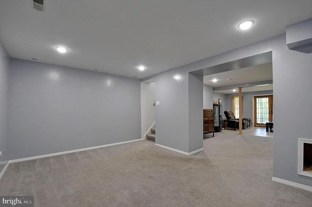 121 SWEETBRIAR LN, Winchester, VA 22603