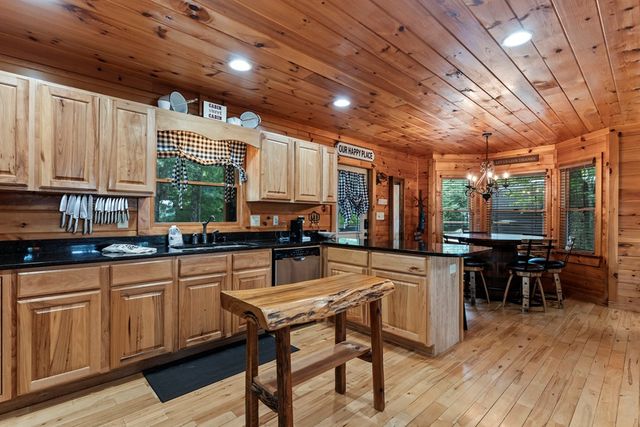 353 Robinson Thomas Road, Morganton, GA 30560