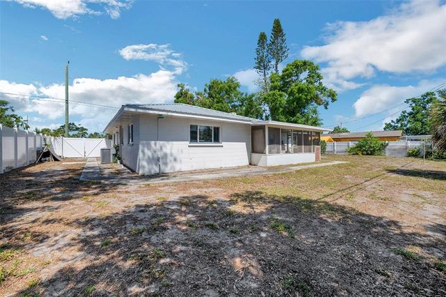 5817 26TH STREET W, Bradenton, FL 34207