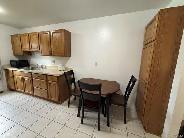 4109 Benjamin Avenue 2, Royal Oak, MI 48073