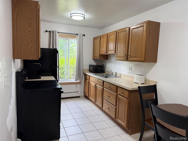4109 Benjamin Avenue 2, Royal Oak, MI 48073