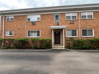 1220 Carol Street 2B, Park Ridge, IL 60068