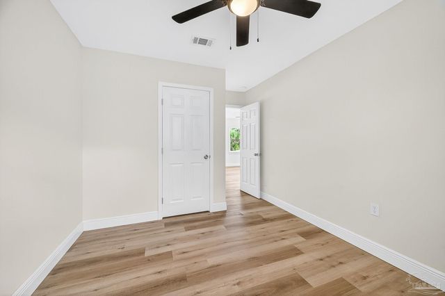 1002 N 7th Ave, Pensacola, FL 32501