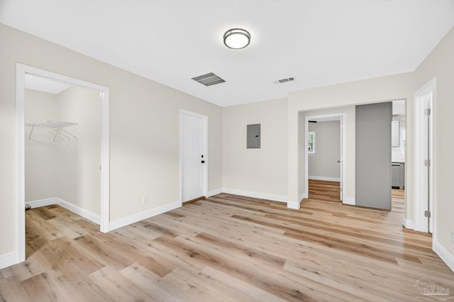 1002 N 7th Ave, Pensacola, FL 32501