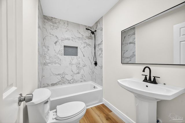 1002 N 7th Ave, Pensacola, FL 32501