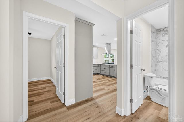 1002 N 7th Ave, Pensacola, FL 32501