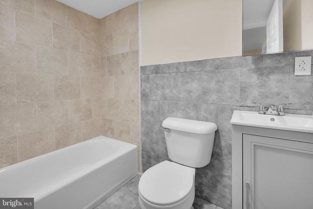 5245 GLENLOCH ST, Philadelphia, PA 19124