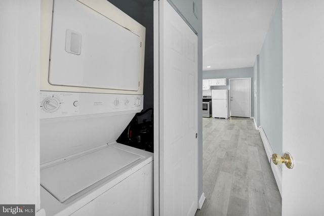 5245 GLENLOCH ST, Philadelphia, PA 19124