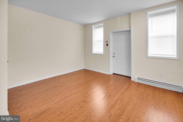 5245 GLENLOCH ST, Philadelphia, PA 19124