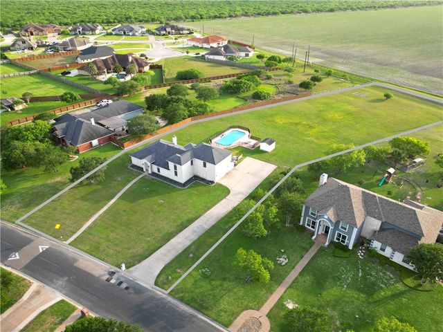 6041 King Trail, Corpus Christi, TX 78414