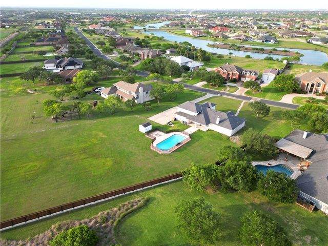 6041 King Trail, Corpus Christi, TX 78414