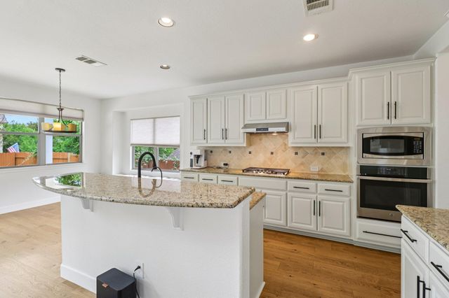 12604 Tierra Grande TRL, Austin, TX 78732