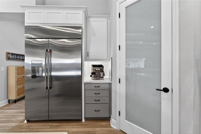 10579 MEADOWRUN DRIVE, Lithia, FL 33547